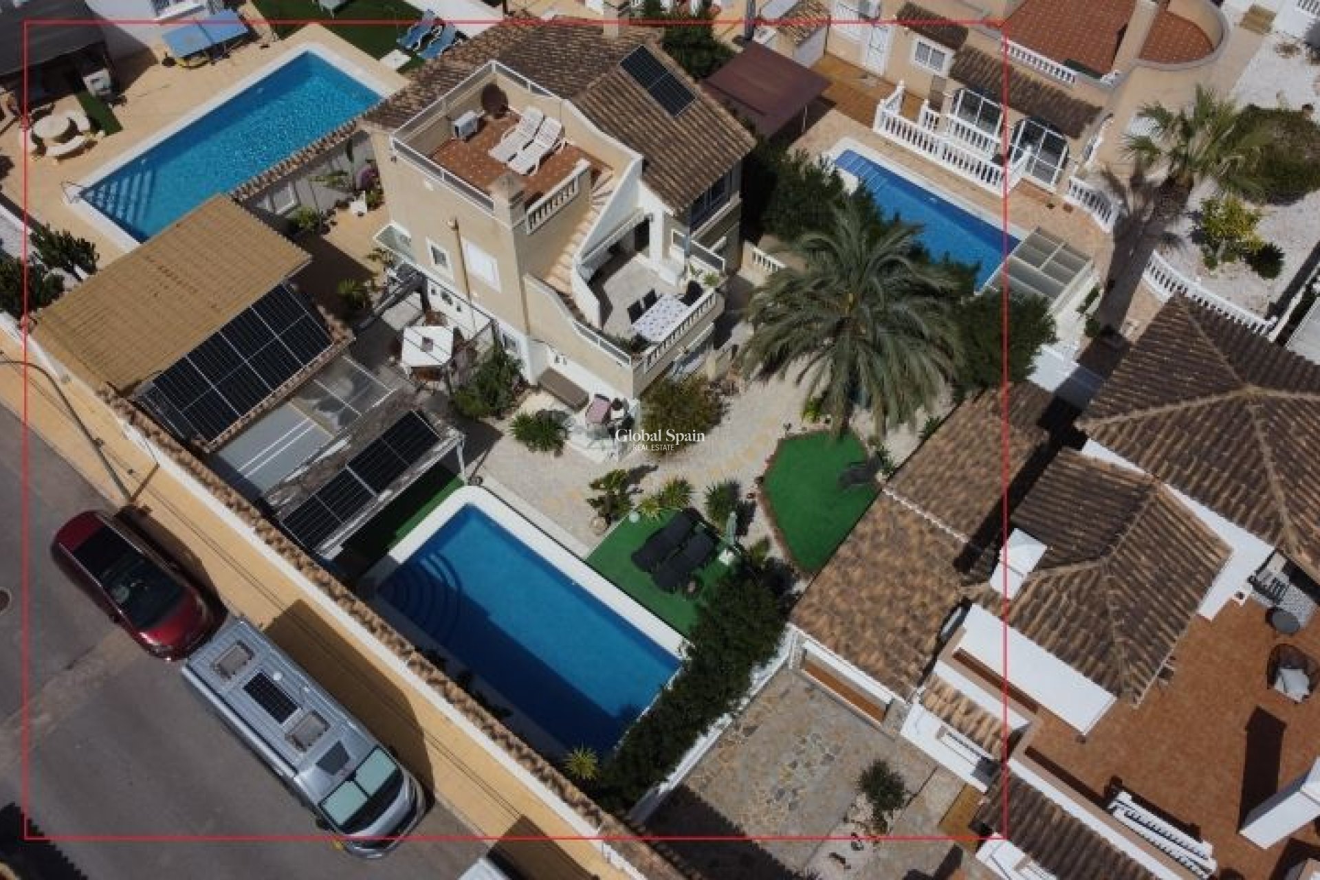 Wederverkoop - VILLA -
ORIHUELA COSTA - Costa Blanca