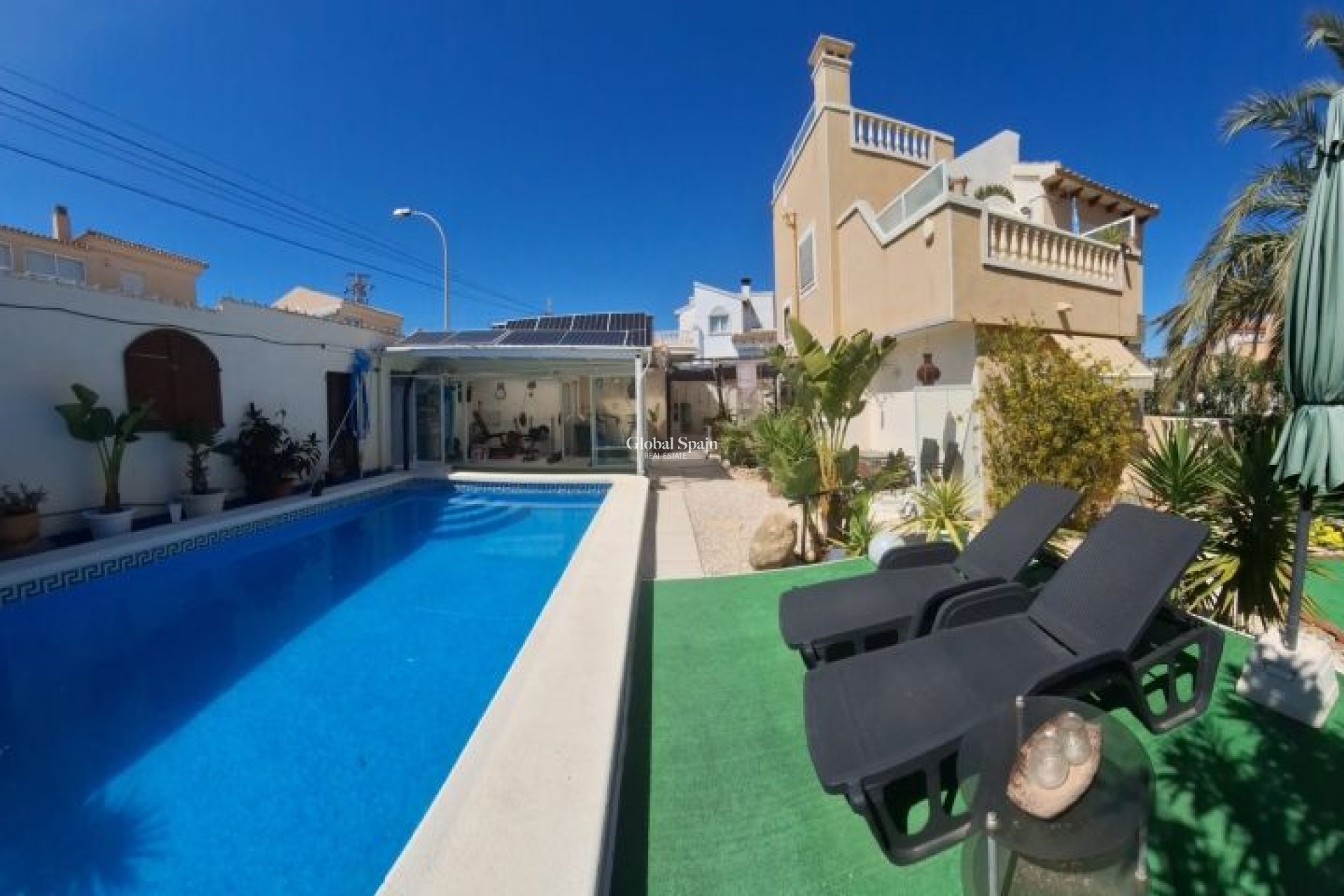 Wederverkoop - VILLA -
ORIHUELA COSTA - Costa Blanca