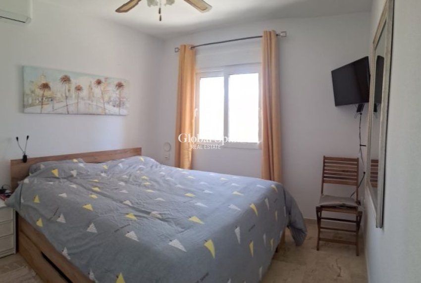 Wederverkoop - VILLA -
ORIHUELA COSTA - Costa Blanca