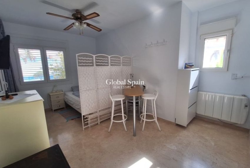 Wederverkoop - VILLA -
ORIHUELA COSTA - Costa Blanca