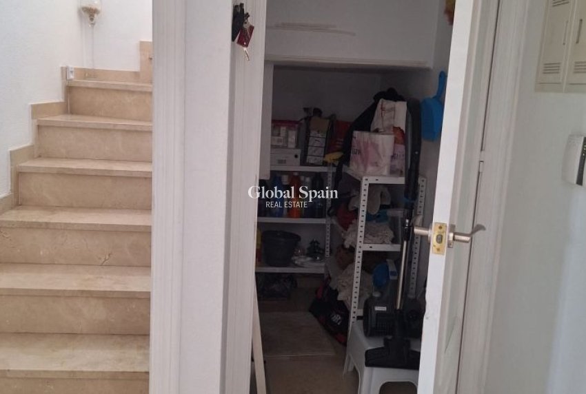 Wederverkoop - VILLA -
ORIHUELA COSTA - Costa Blanca