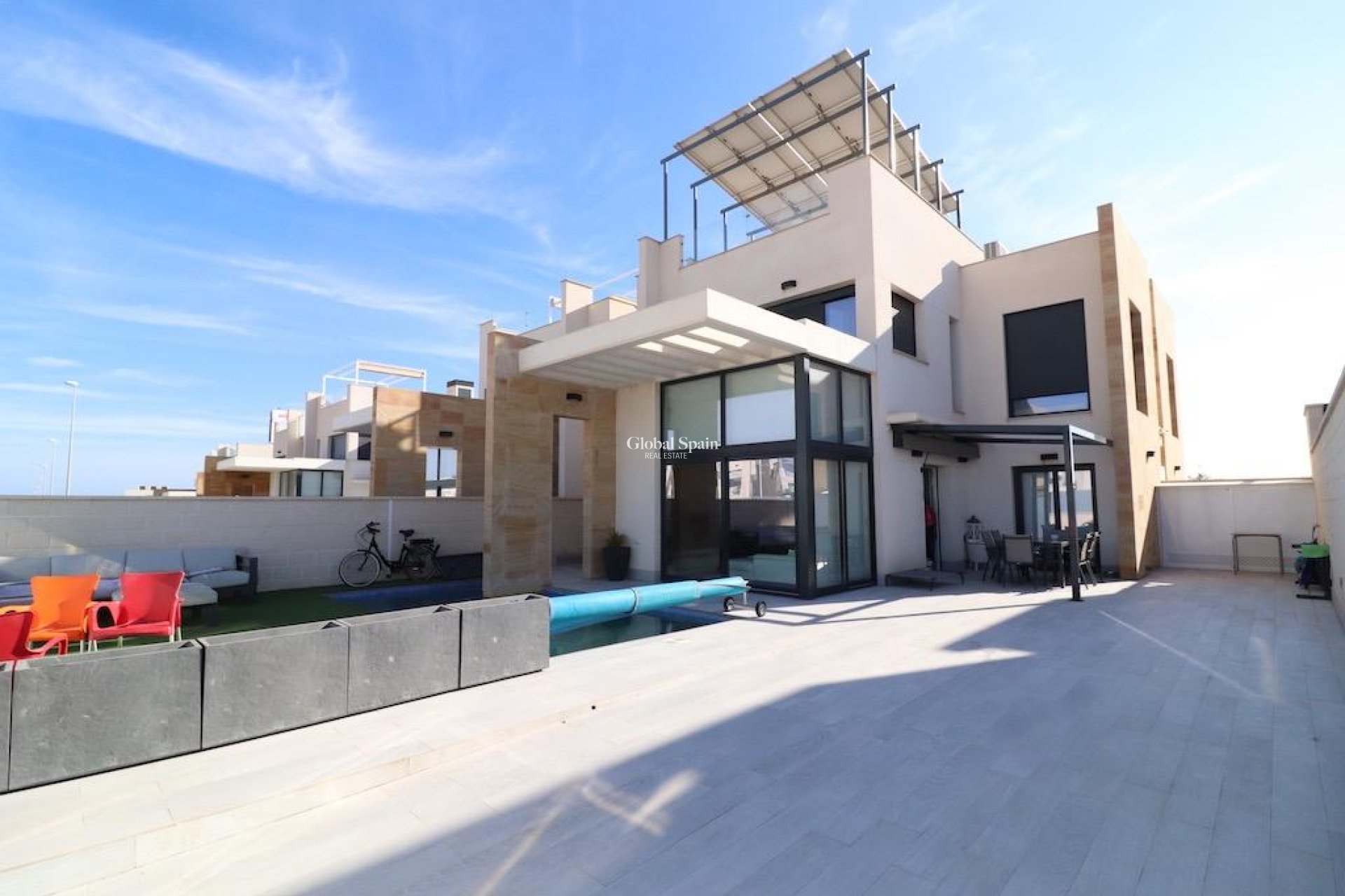 Wederverkoop - VILLA -
ORIHUELA COSTA - Costa Blanca