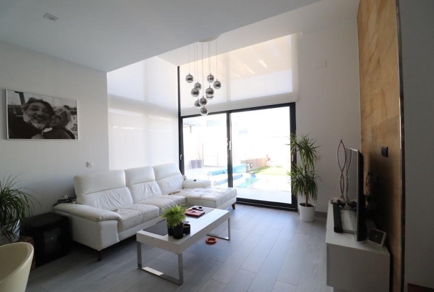 Wederverkoop - VILLA -
ORIHUELA COSTA - Costa Blanca