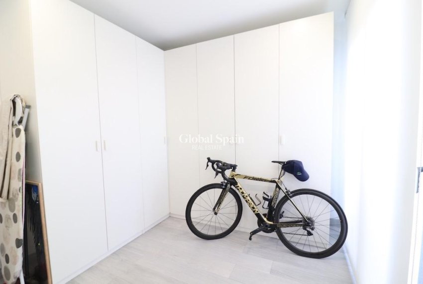 Wederverkoop - VILLA -
ORIHUELA COSTA - Costa Blanca