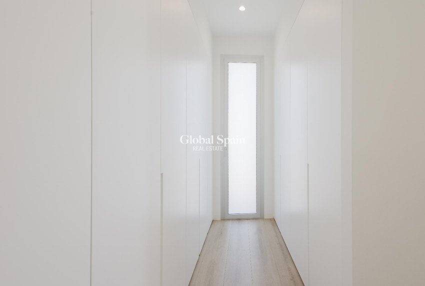 Wederverkoop - VILLA -
ORIHUELA COSTA - Costa Blanca