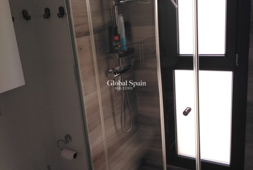 Wederverkoop - VILLA -
ORIHUELA COSTA - Costa Blanca