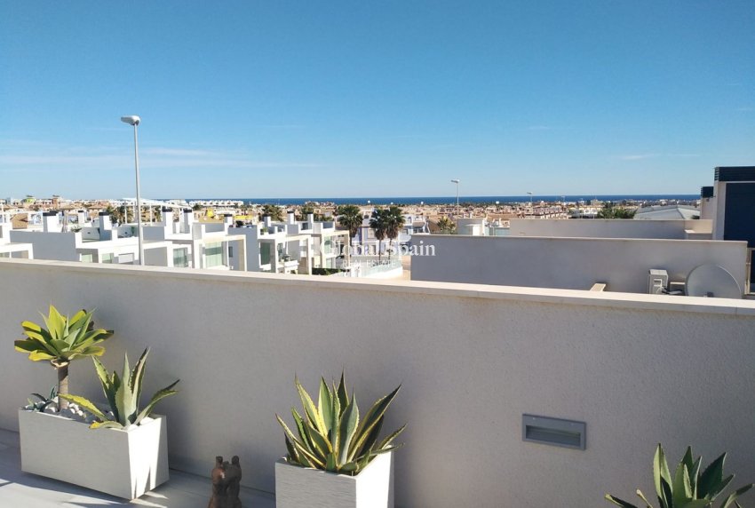 Wederverkoop - VILLA -
ORIHUELA COSTA - Costa Blanca