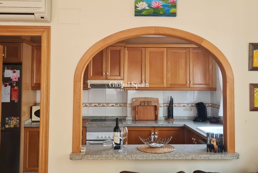 Wederverkoop - VILLA -
ORIHUELA COSTA - Costa Blanca