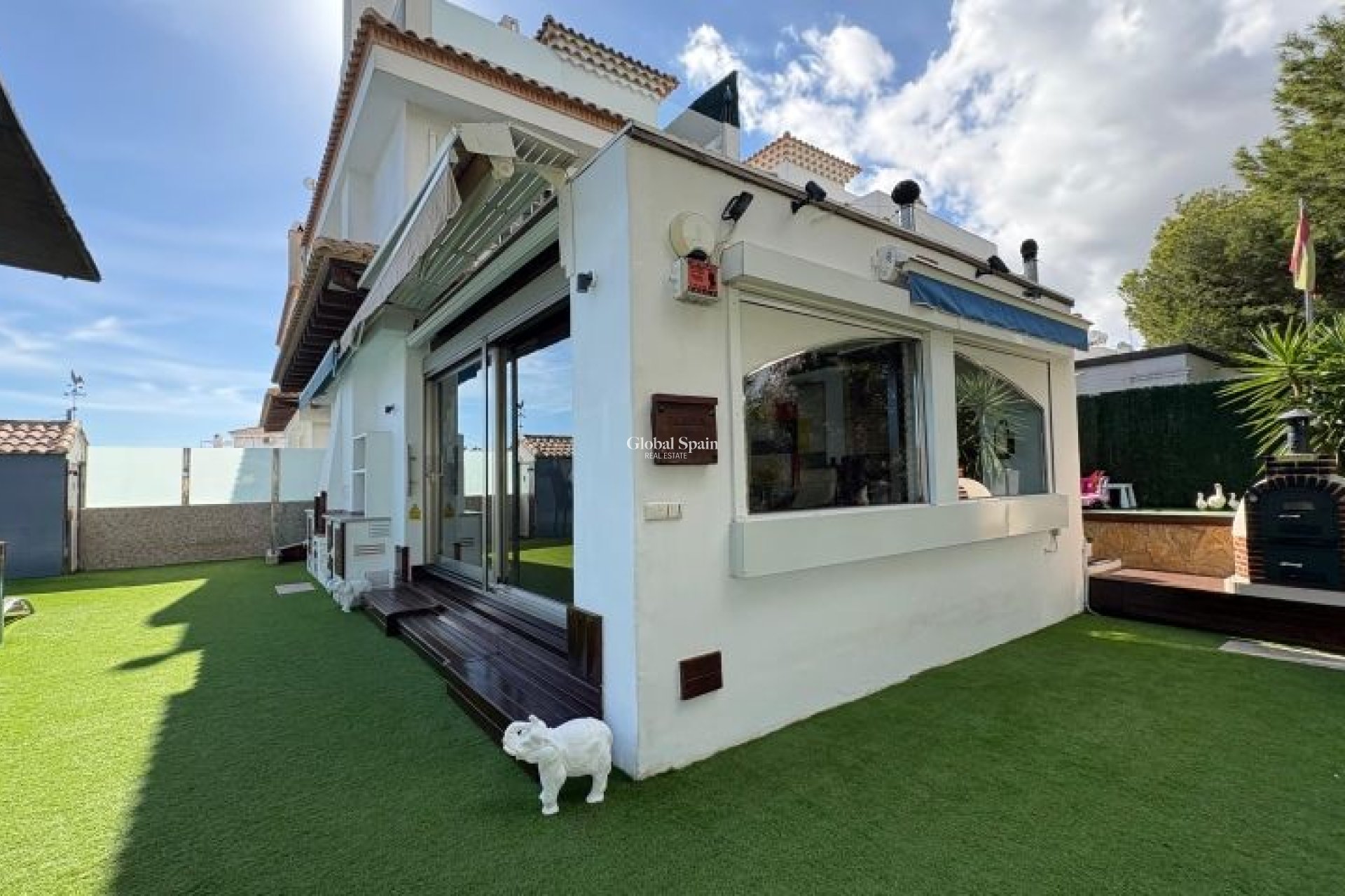 Wederverkoop - VILLA -
ORIHUELA COSTA - Costa Blanca