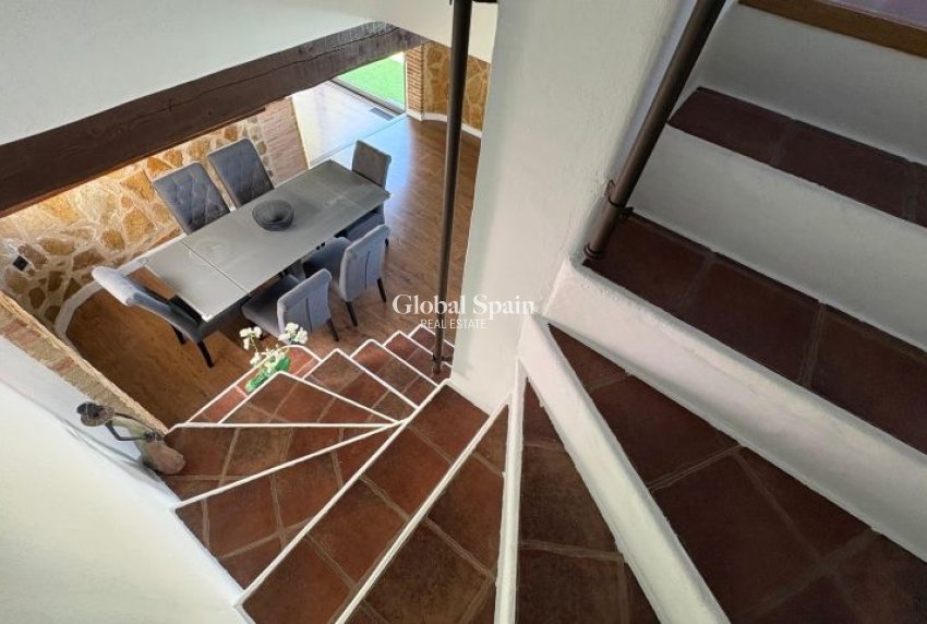 Wederverkoop - VILLA -
ORIHUELA COSTA - Costa Blanca