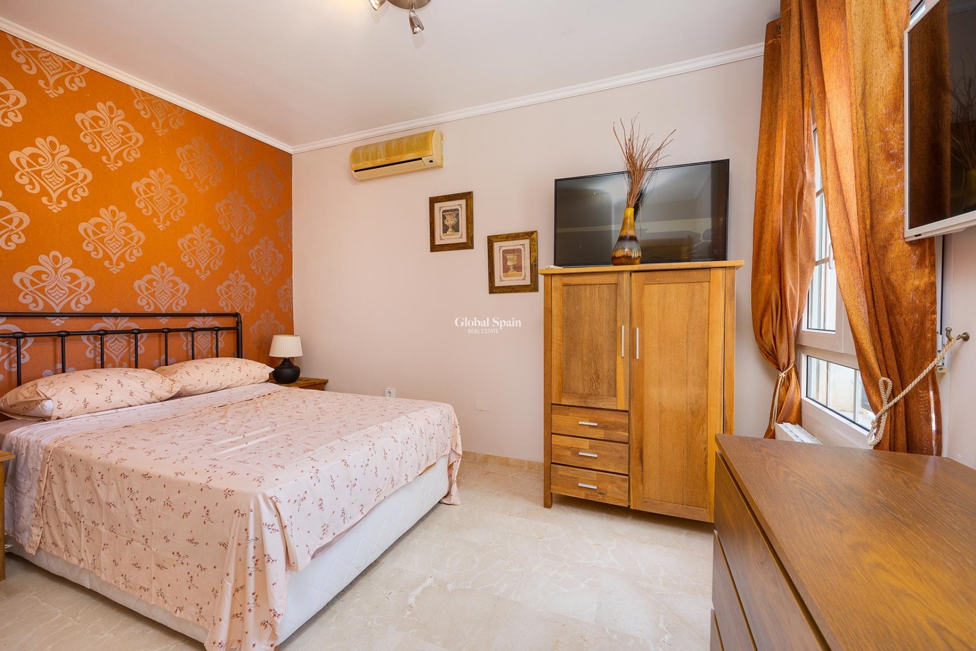 Wederverkoop - VILLA -
ORIHUELA COSTA - Costa Blanca