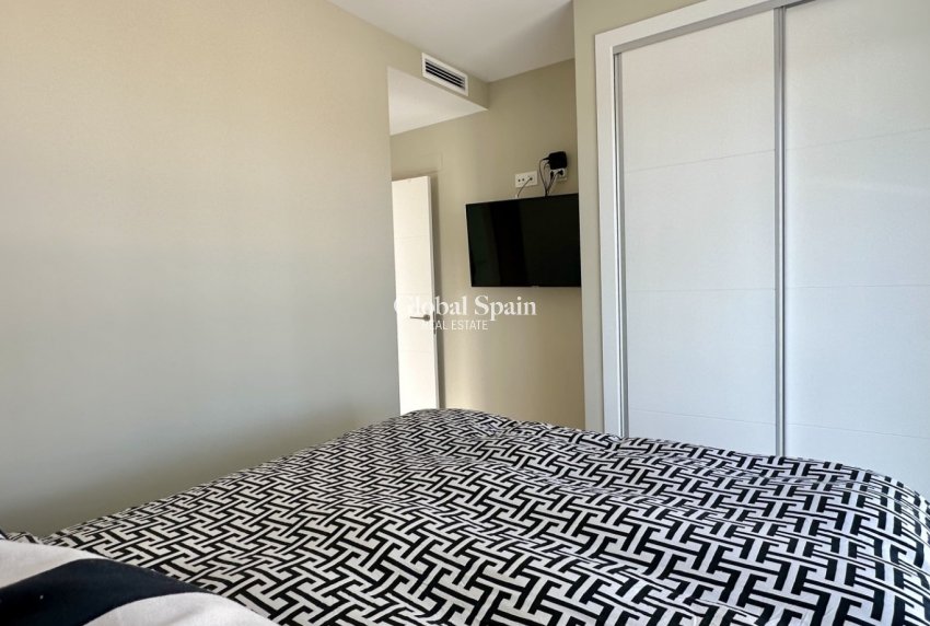 Wederverkoop - VILLA -
ORIHUELA COSTA - Costa Blanca