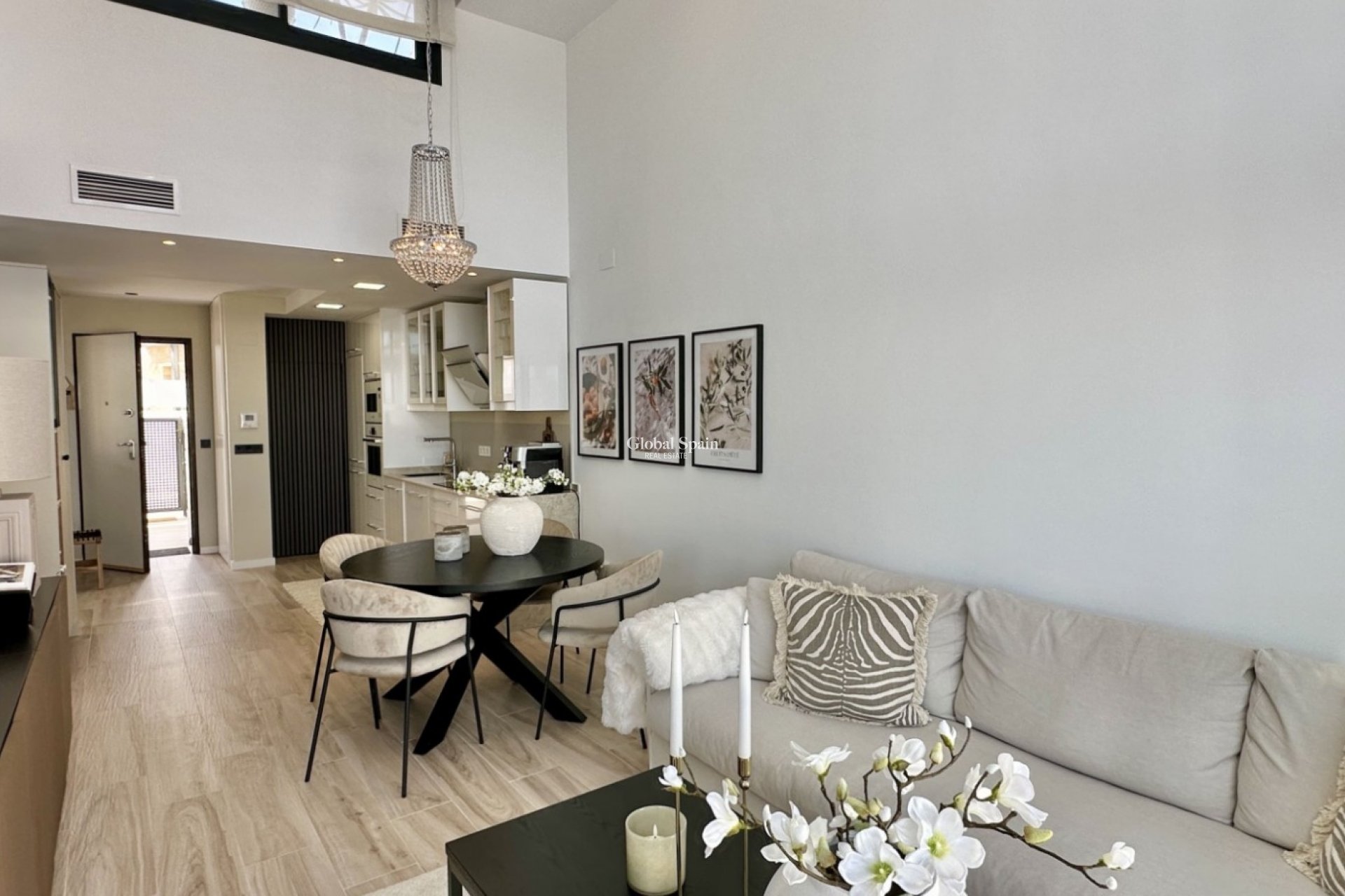 Wederverkoop - VILLA -
ORIHUELA COSTA - Costa Blanca