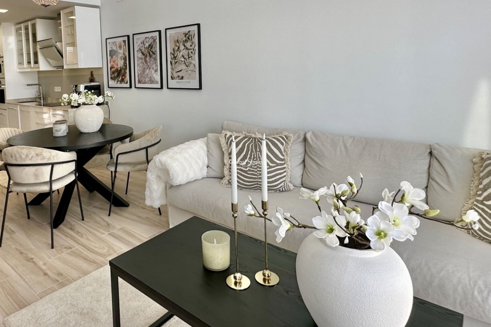 Wederverkoop - VILLA -
ORIHUELA COSTA - Costa Blanca