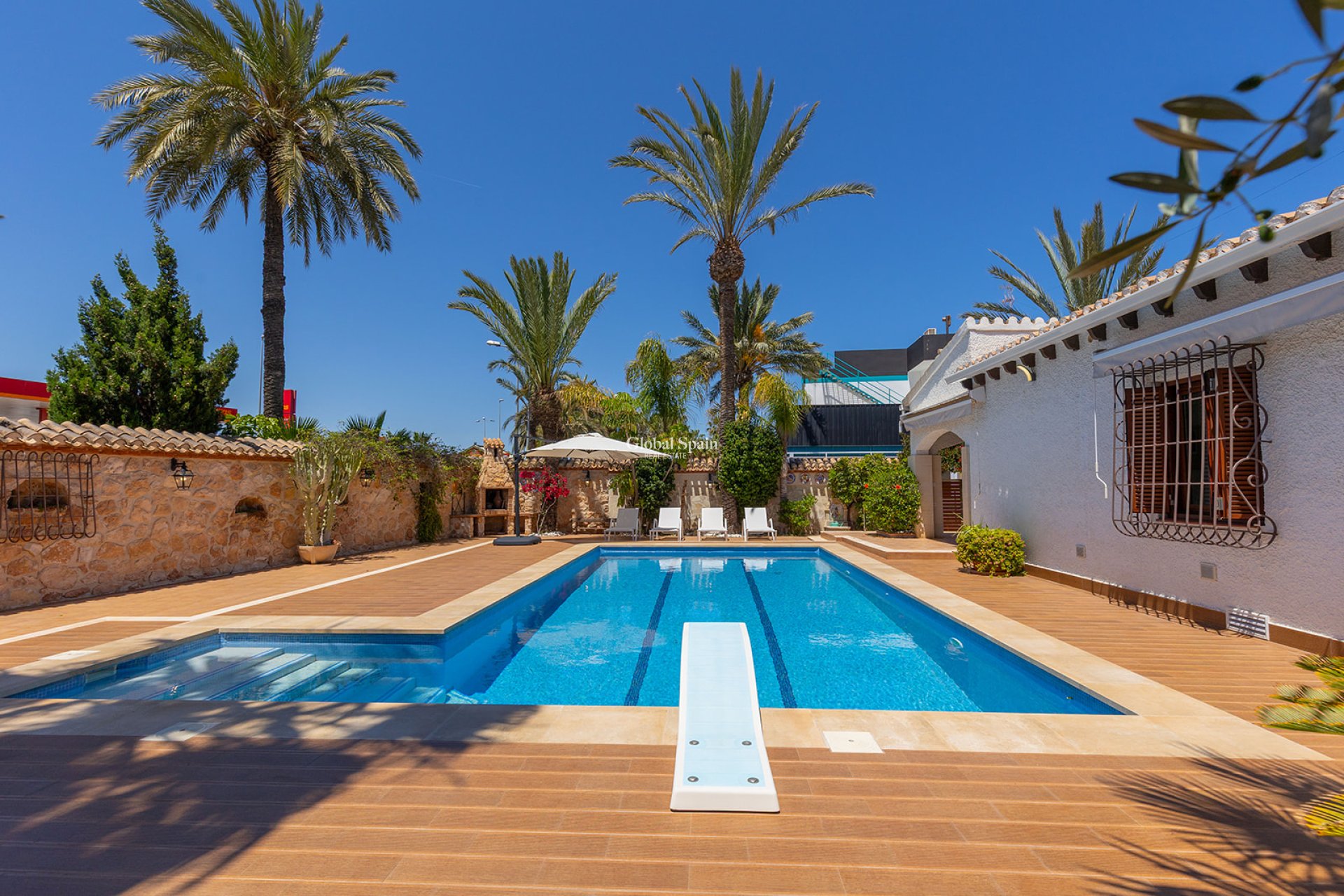 Wederverkoop - VILLA -
ORIHUELA COSTA - Costa Blanca