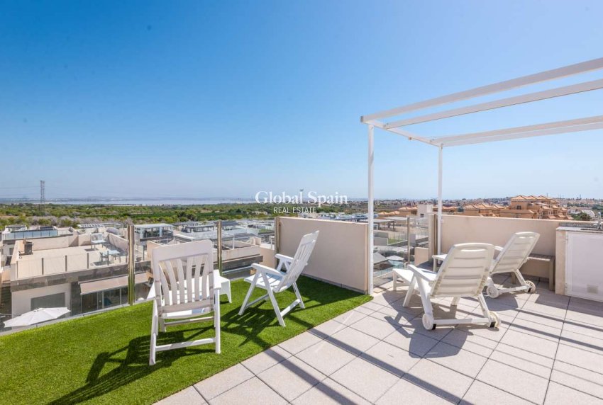 Wederverkoop - VILLA -
ORIHUELA COSTA - Costa Blanca