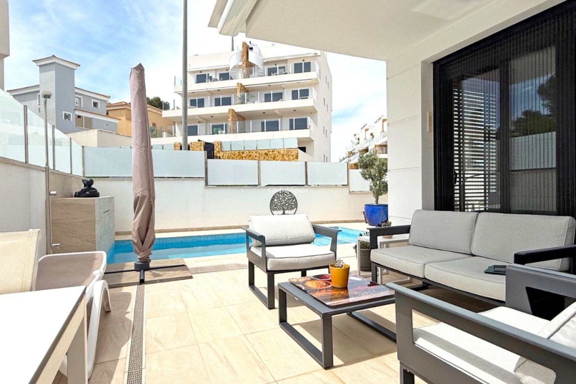 Wederverkoop - VILLA -
ORIHUELA COSTA - Costa Blanca