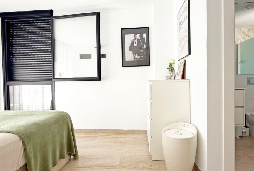 Wederverkoop - VILLA -
ORIHUELA COSTA - Costa Blanca