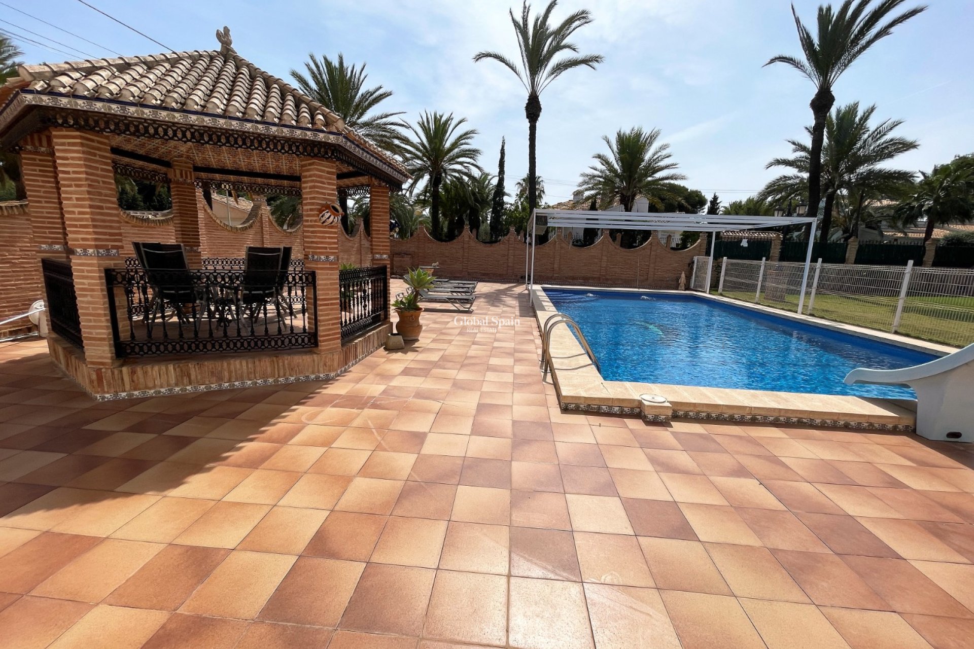 Wederverkoop - VILLA -
ORIHUELA COSTA - Costa Blanca