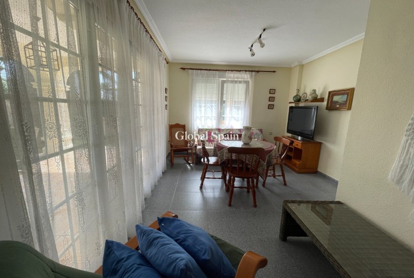 Wederverkoop - VILLA -
ORIHUELA COSTA - Costa Blanca