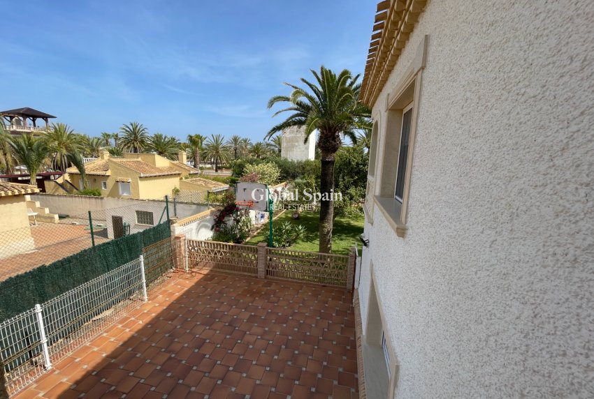 Wederverkoop - VILLA -
ORIHUELA COSTA - Costa Blanca