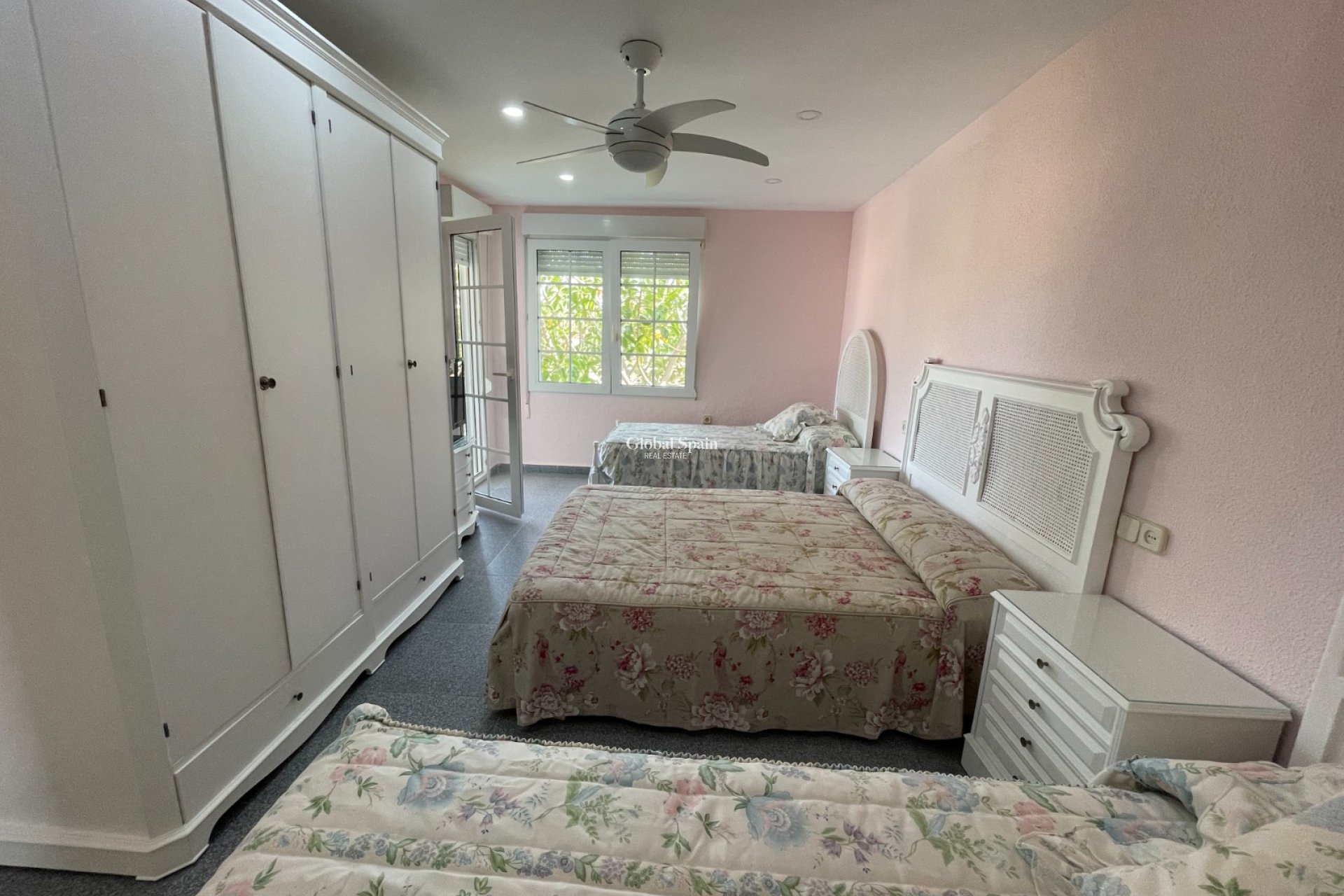 Wederverkoop - VILLA -
ORIHUELA COSTA - Costa Blanca