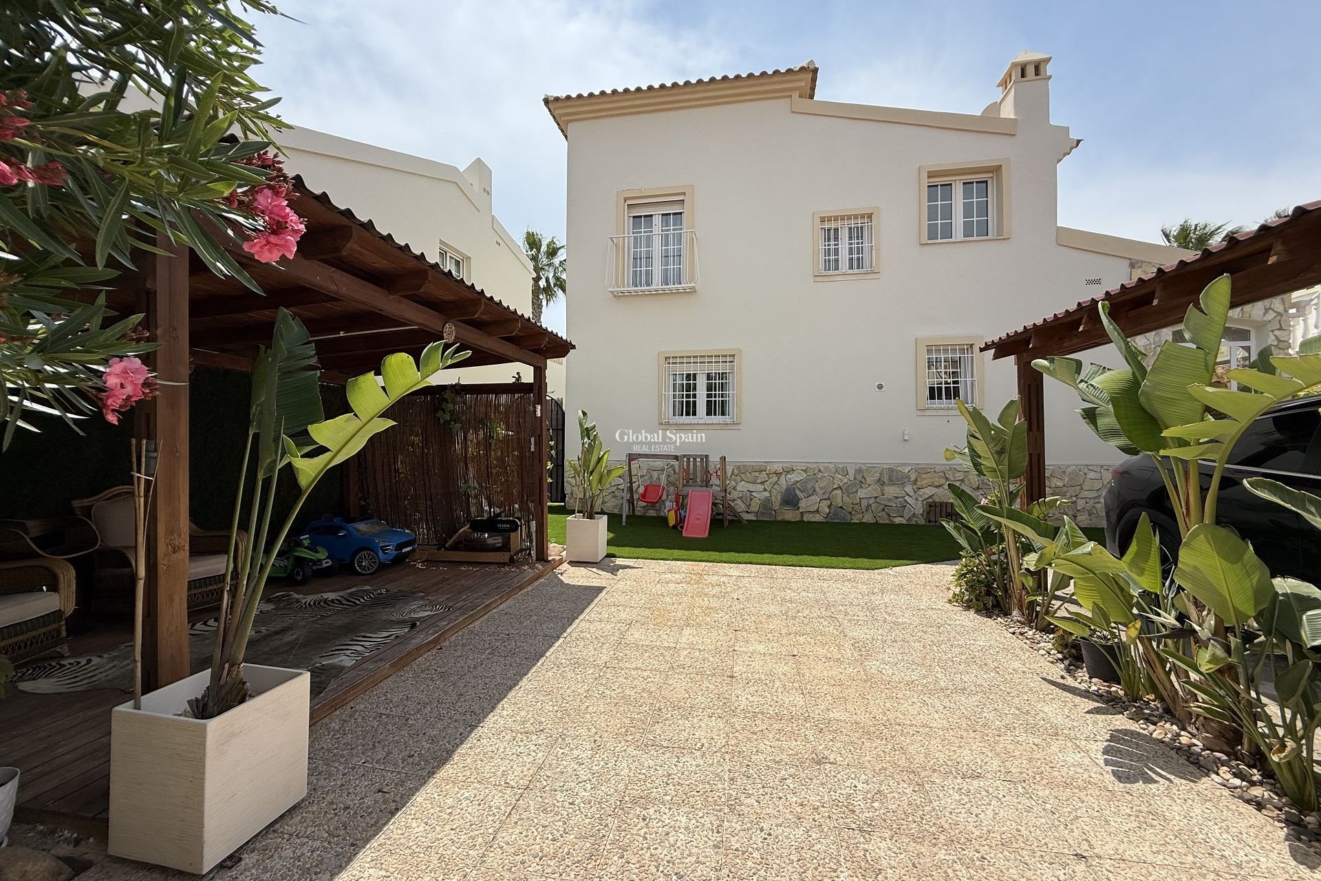 Wederverkoop - VILLA -
ORIHUELA COSTA - Costa Blanca