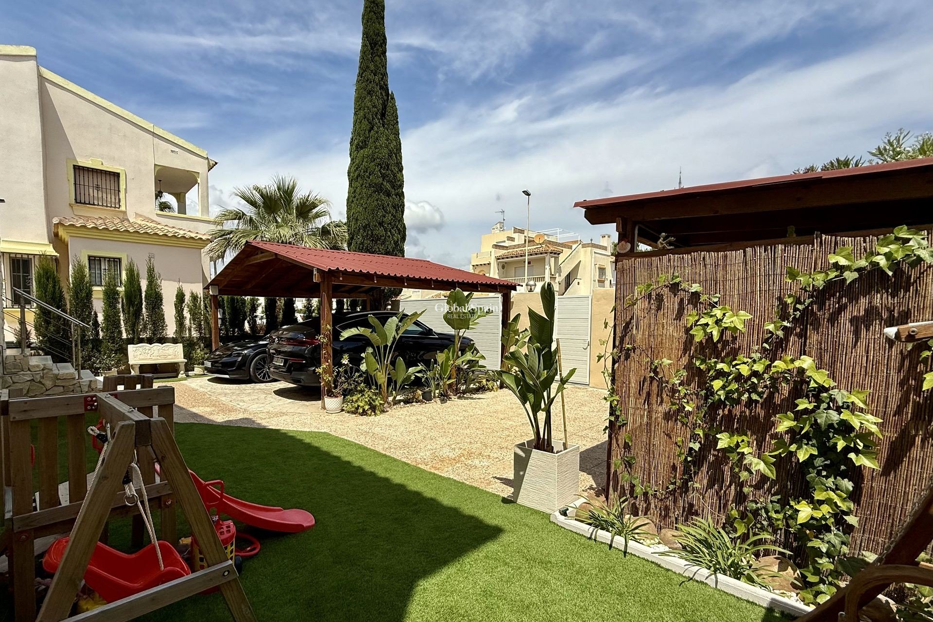 Wederverkoop - VILLA -
ORIHUELA COSTA - Costa Blanca