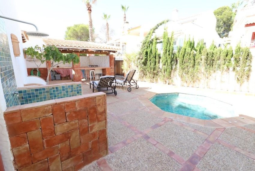 Wederverkoop - VILLA -
ORIHUELA COSTA - Costa Blanca
