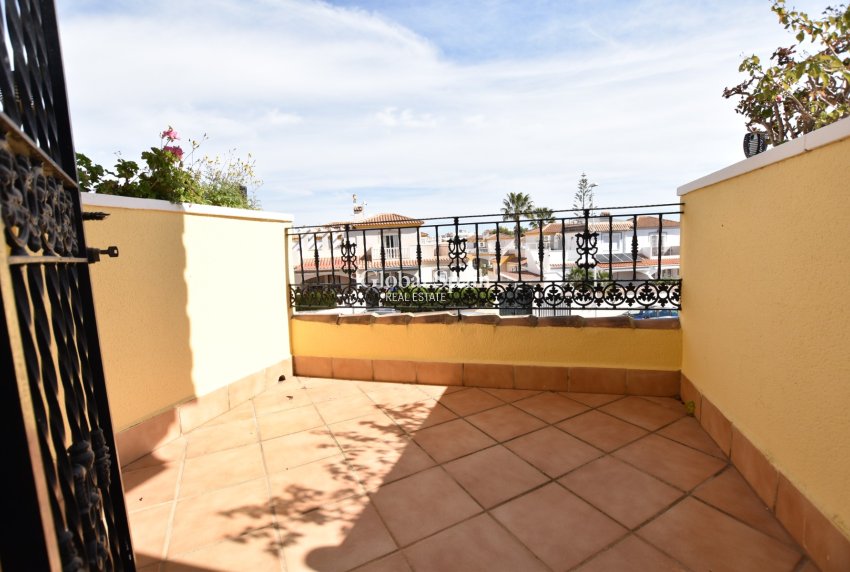 Wederverkoop - VILLA -
ORIHUELA COSTA - Costa Blanca