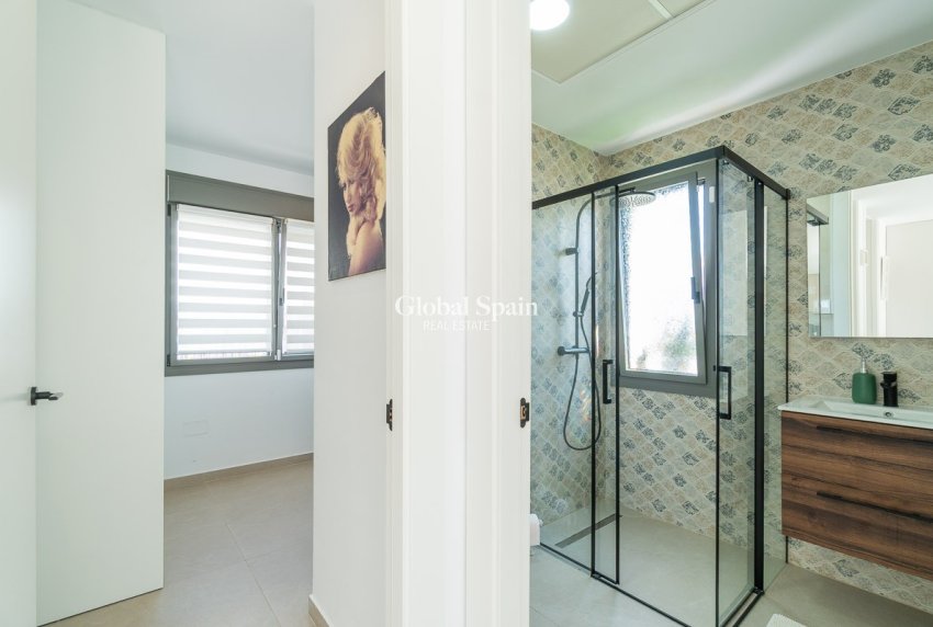 Wederverkoop - VILLA -
ORIHUELA COSTA - Costa Blanca