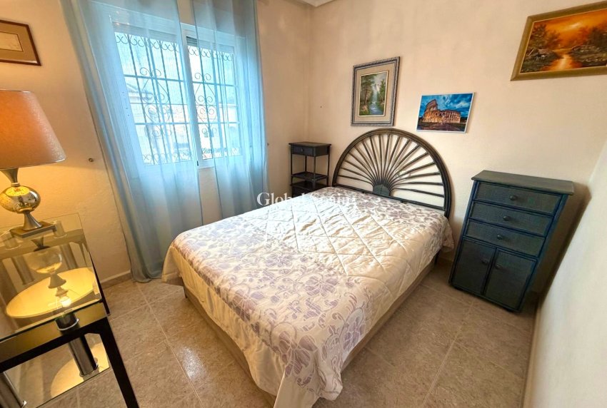 Wederverkoop - VILLA -
ORIHUELA COSTA - Costa Blanca