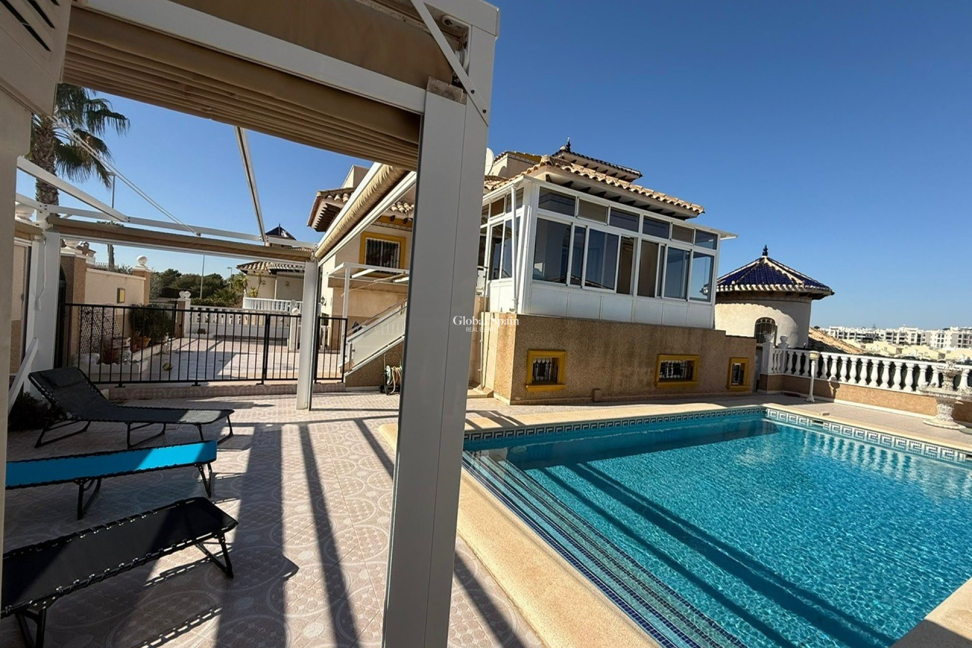 Wederverkoop - VILLA -
ORIHUELA COSTA - Costa Blanca