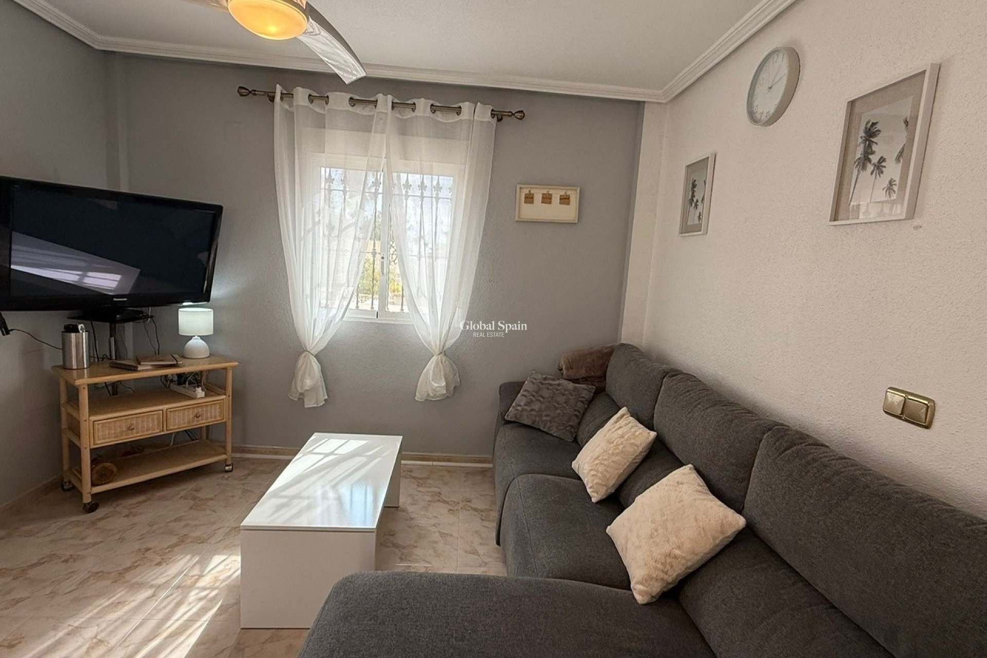 Wederverkoop - VILLA -
ORIHUELA COSTA - Costa Blanca