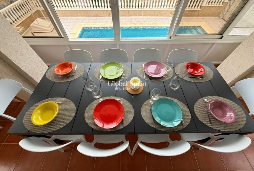 Wederverkoop - VILLA -
ORIHUELA COSTA - Costa Blanca