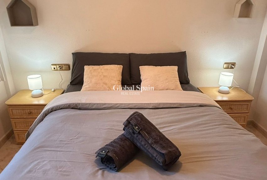 Wederverkoop - VILLA -
ORIHUELA COSTA - Costa Blanca
