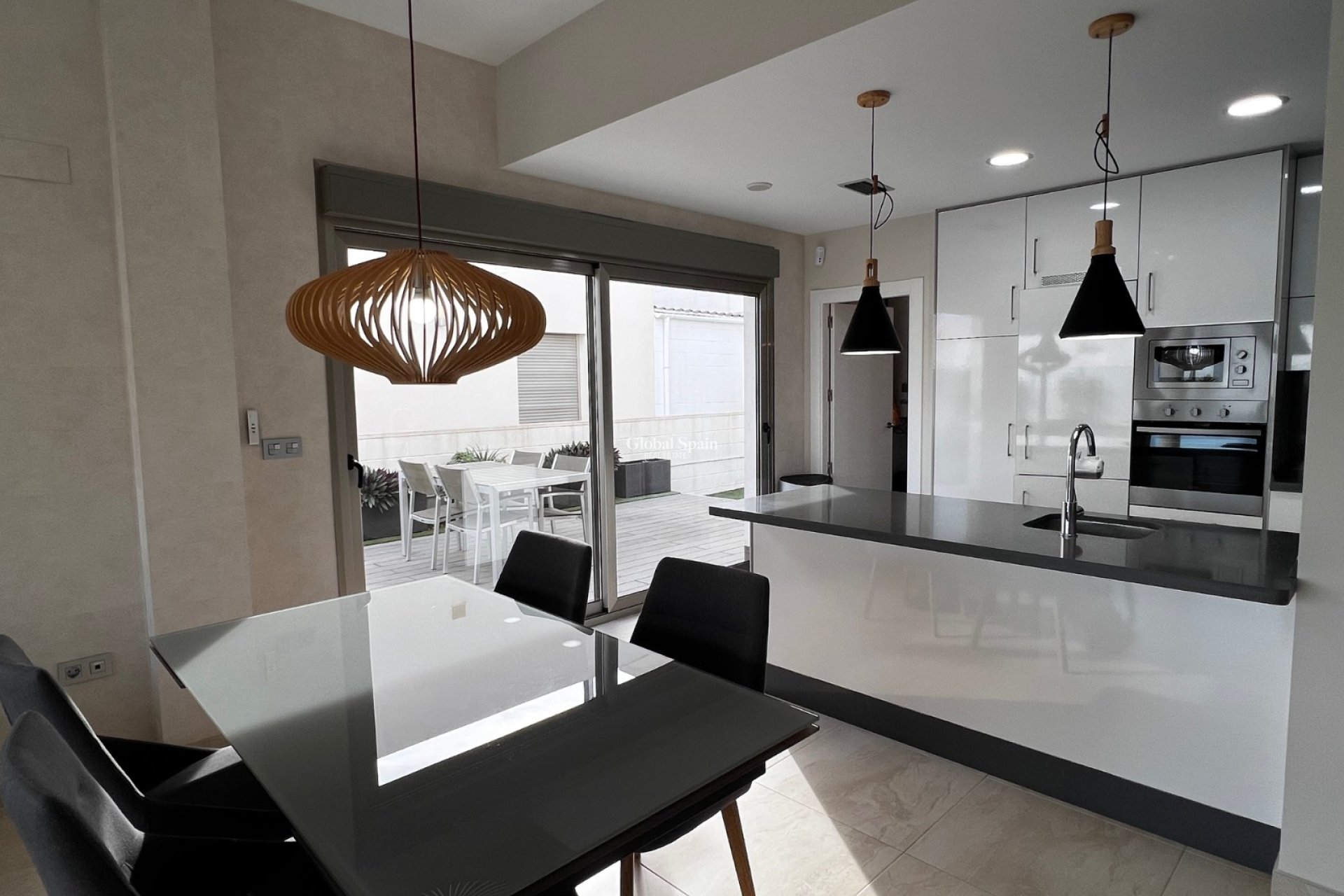 Wederverkoop - VILLA -
ORIHUELA COSTA - Costa Blanca