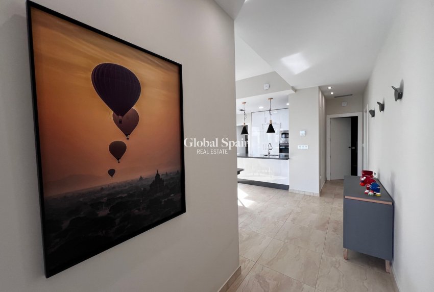 Wederverkoop - VILLA -
ORIHUELA COSTA - Costa Blanca