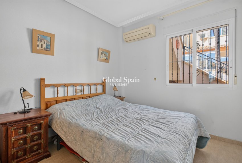 Wederverkoop - VILLA -
ORIHUELA COSTA - Costa Blanca