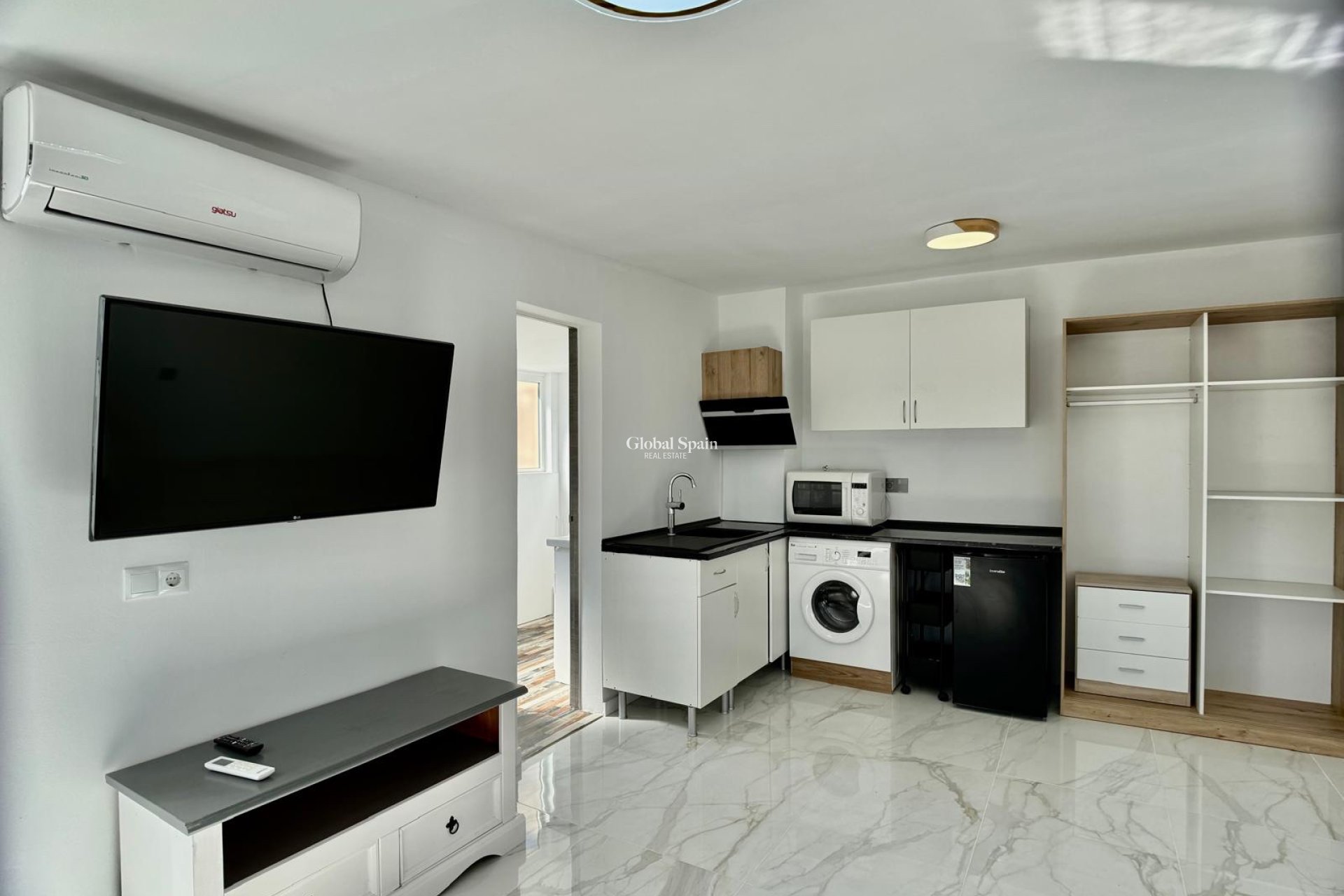 Wederverkoop - VILLA -
ORIHUELA COSTA - Costa Blanca