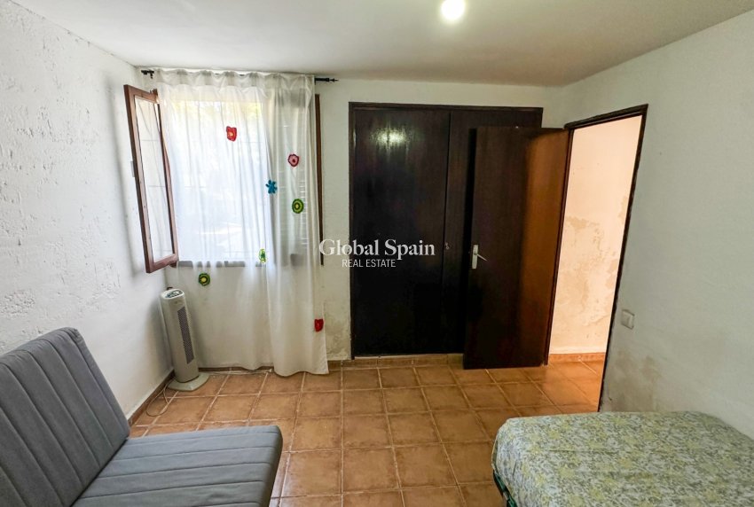 Wederverkoop - VILLA -
ORIHUELA COSTA - Costa Blanca