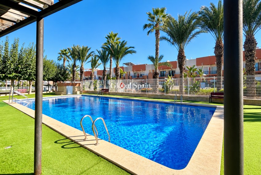 Wederverkoop - VILLA -
ORIHUELA COSTA - Costa Blanca