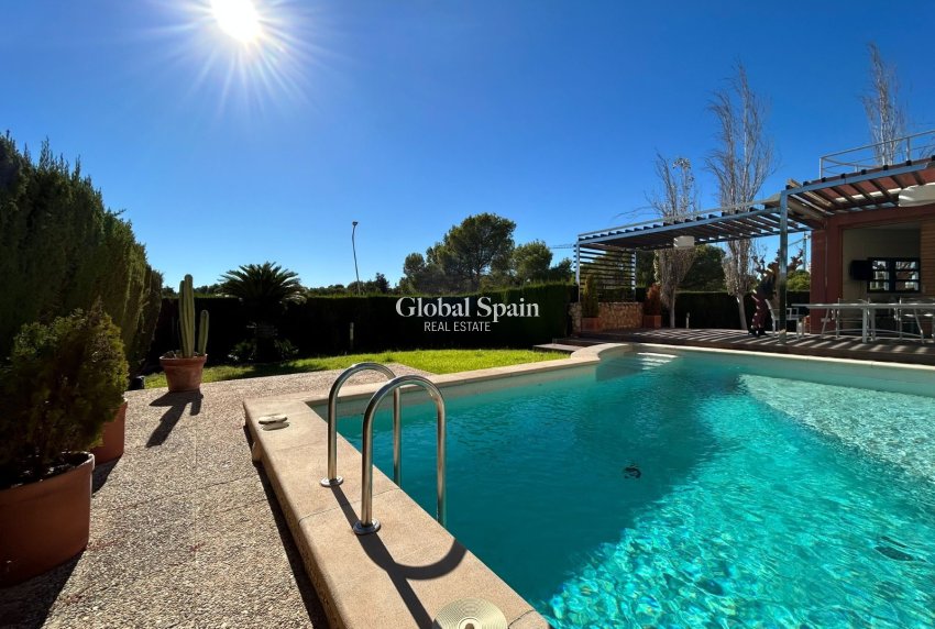 Wederverkoop - VILLA -
Orihuela Costa - Dehesa de Campoamor