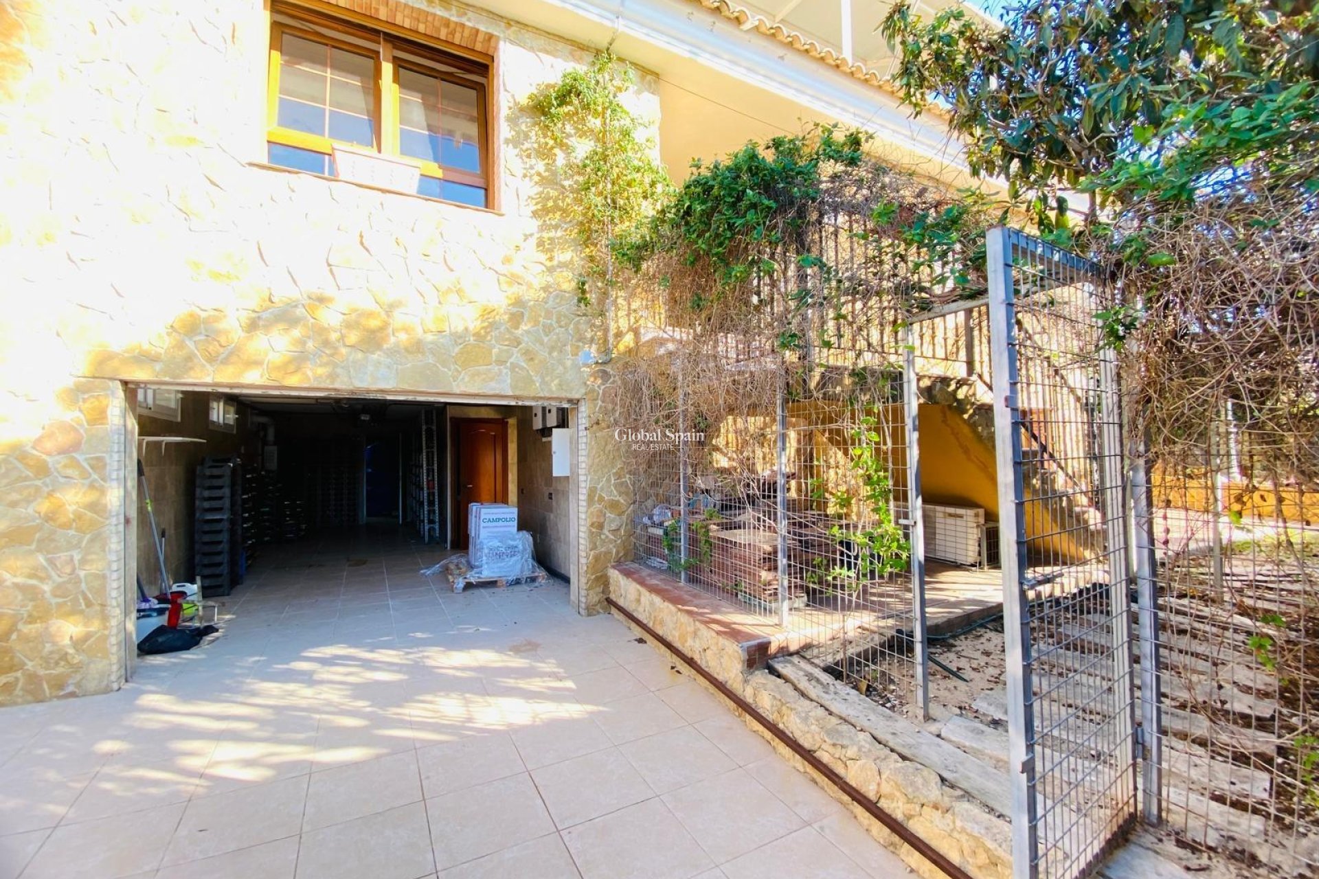 Wederverkoop - VILLA -
ORIHUELA COSTA - La Florida