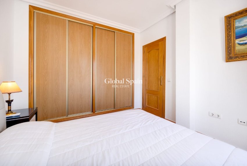 Wederverkoop - Villa -
ORIHUELA COSTA - La Zenia