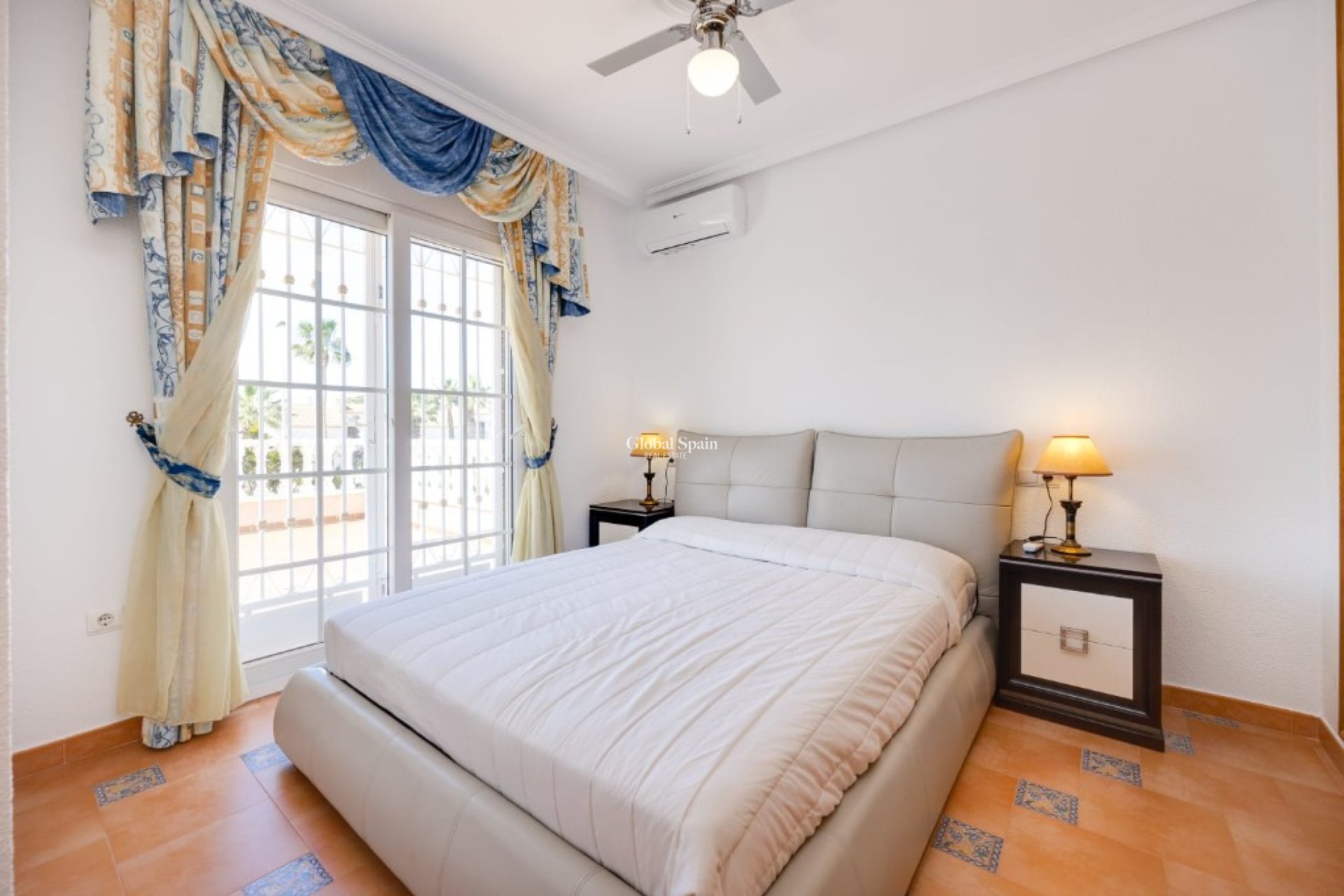 Wederverkoop - Villa -
ORIHUELA COSTA - La Zenia