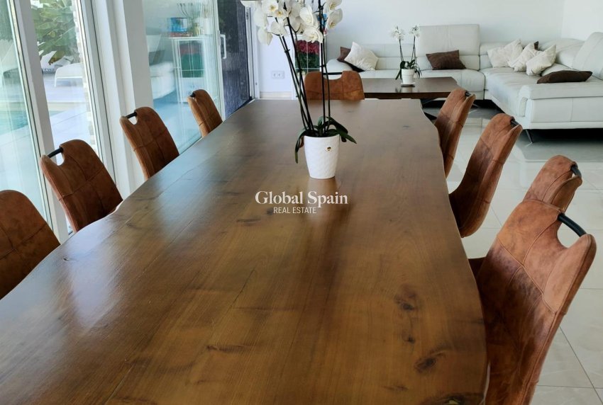 Wederverkoop - VILLA -
ORIHUELA COSTA - La Zenia