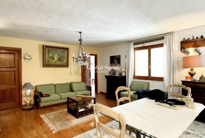 Wederverkoop - VILLA -
ORIHUELA COSTA - La Zenia