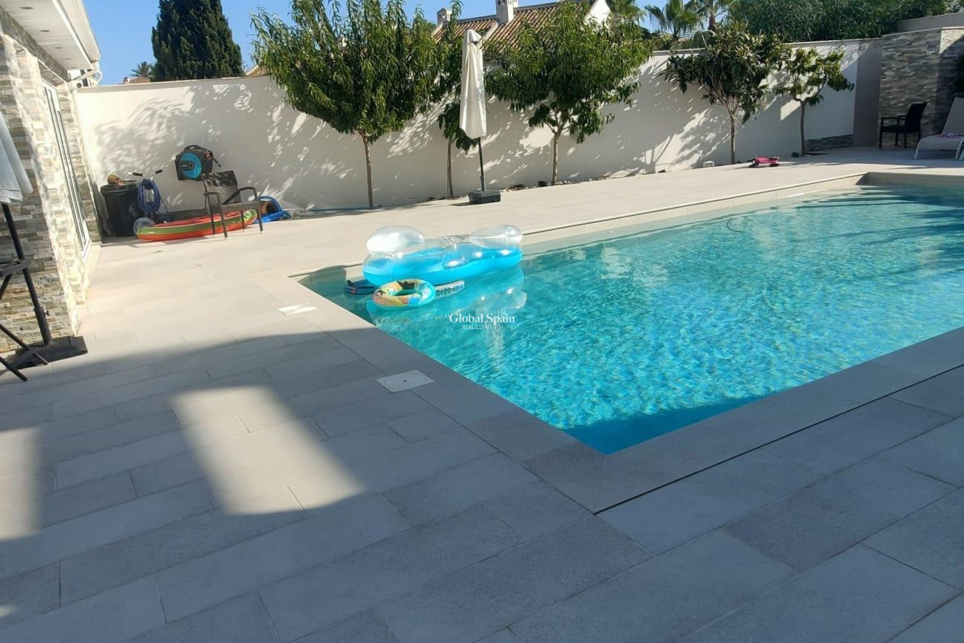 Wederverkoop - VILLA -
ORIHUELA COSTA - La Zenia