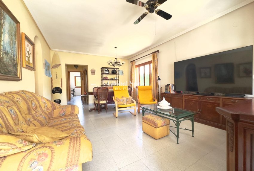 Wederverkoop - VILLA -
ORIHUELA COSTA - La Zenia
